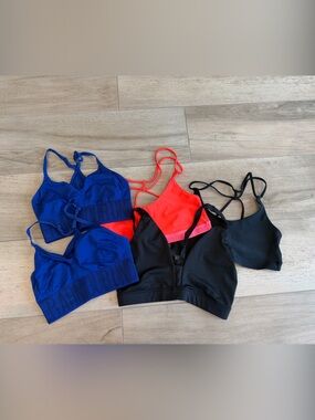 Under Armour Sports Bra lot